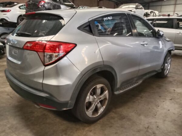 P4971 - Honda HRV 2016 Silver Wrecking - Image 8