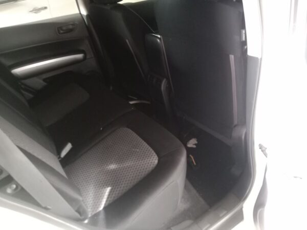 P4973 - Nissan X-Trail 2008 White Wrecking - Image 5