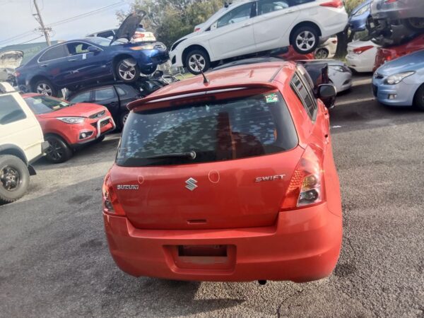P4975 - Suzuki Swift 2009 Red Wrecking - Image 14