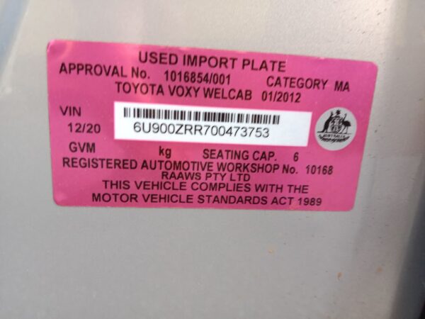 P4976 - Toyota Voxy 2012 Silver Wrecking - Image 15