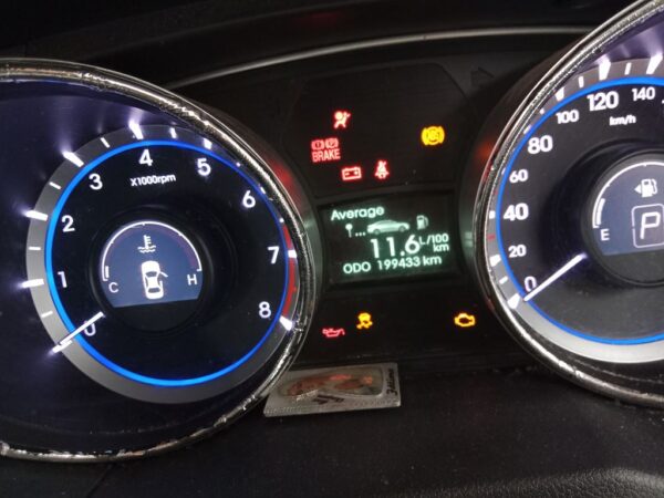 P4979 - Hyundai i45 2011 White Wrecking - Image 14