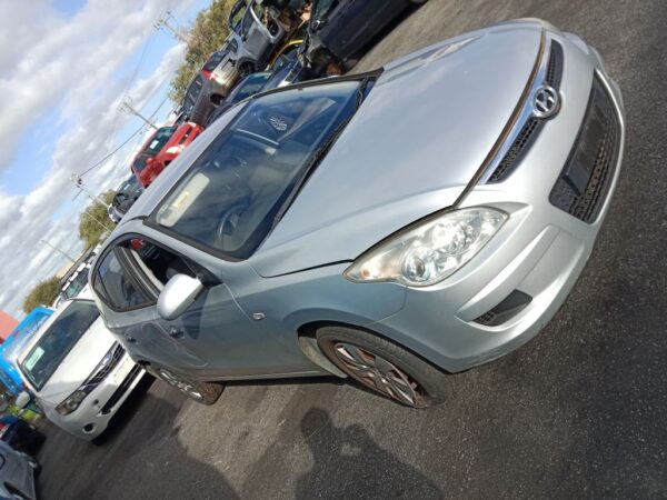 P4981 - Hyundai i30 2010 Silver Wrecking - Image 6