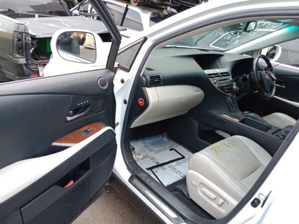 P4982 - Lexus RX450h Hybrid 2010 White Wrecking - Image 7