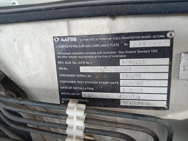 P4984 - Nissan Patrol 2000 Gold Wrecking - Image 12