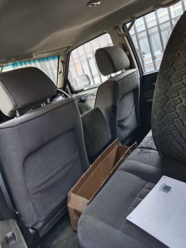 P4986 - Nissan Patrol 2006 White Wrecking - Image 6