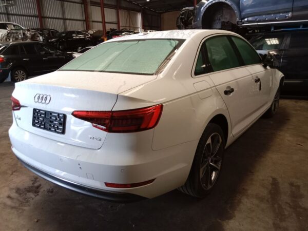 P4988 - Audi A4 2016 White Wrecking - Image 14