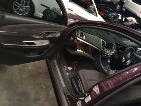 P4991 - Holden Commodore evoke 2014 maroon Wrecking - Image 4