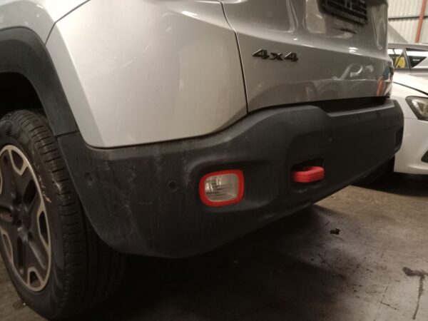 P4992 - Jeep Renegade 2016 Silver Wrecking - Image 8