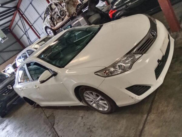 P4993 - Toyota Camry 2015 White Wrecking - Image 16