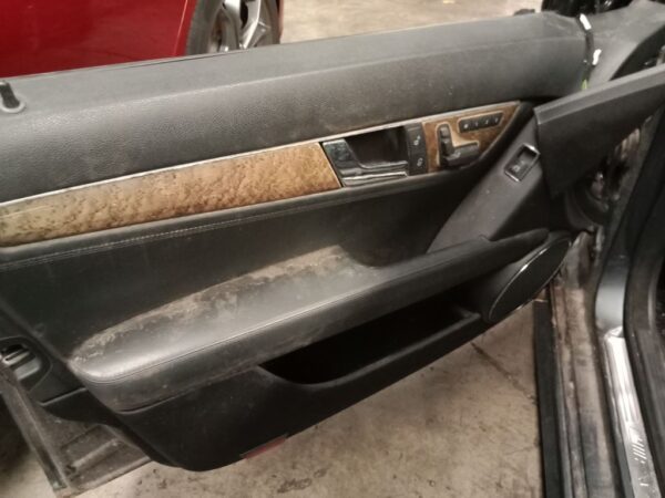 P4994 - Mercedes-Benz 204 C Class 2009 Grey Wrecking - Image 8
