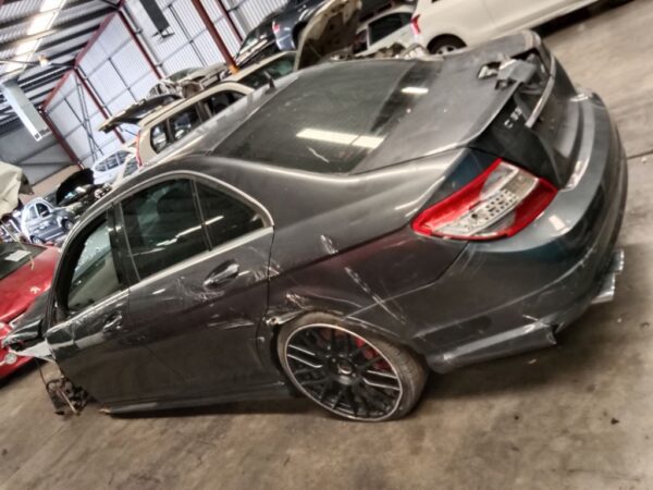 P4994 - Mercedes-Benz 204 C Class 2009 Grey Wrecking - Image 10