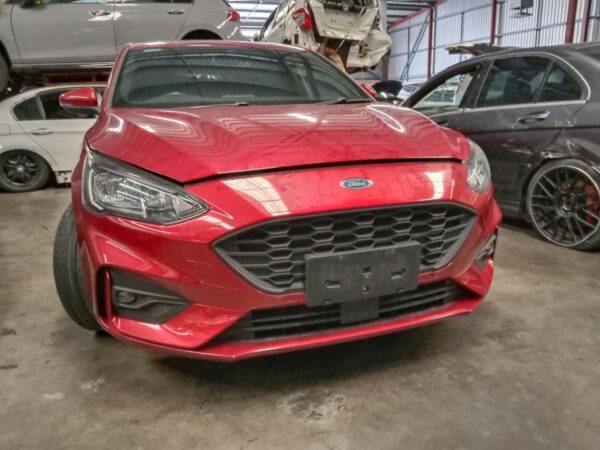 P4995 - Ford Focus 2019 Red Wrecking
