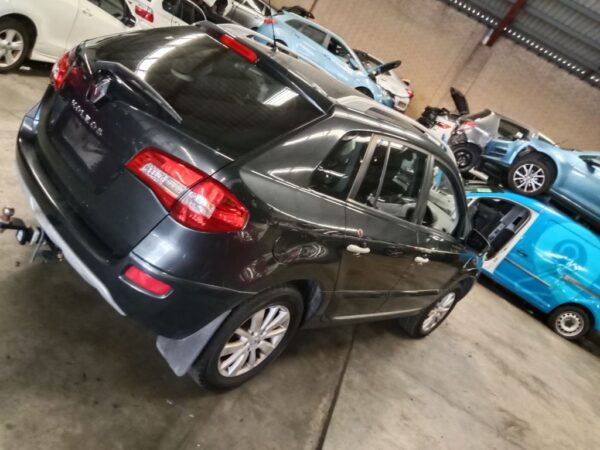 P5000 - Renault Koleos 2015 Grey Wrecking - Image 6