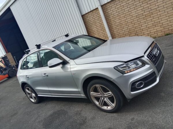 P5002 - Audi Q5 2010 Silver Wrecking - Image 9