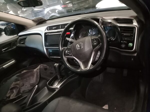P5004 - Honda City 2016 Blue Wrecking - Image 3