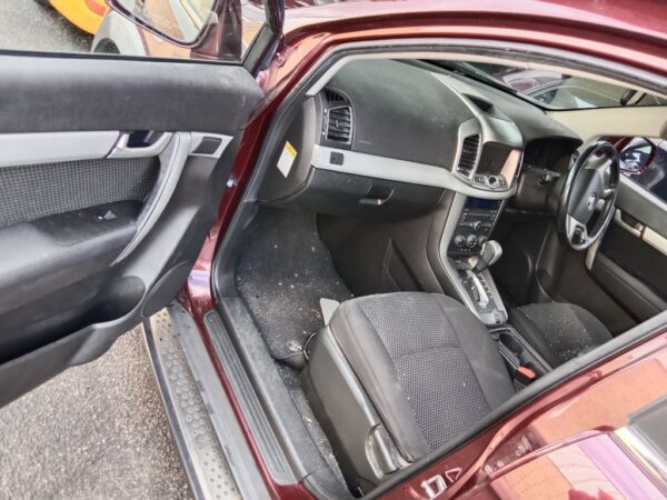 P5005 - Holden captiv 2012 maroon Wrecking - Image 3