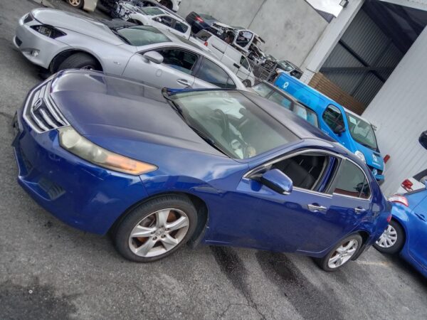 P5007 - Honda Accord 2008 Blue Wrecking - Image 2