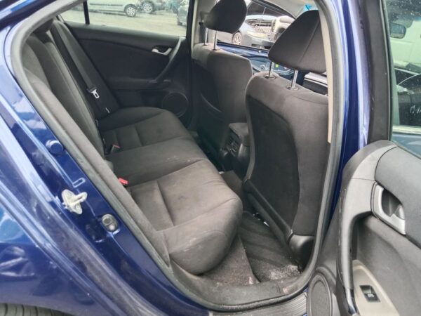 P5007 - Honda Accord 2008 Blue Wrecking - Image 6
