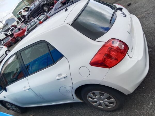 P5008 - Toyota corolla hatchback 2008 White Wrecking - Image 10