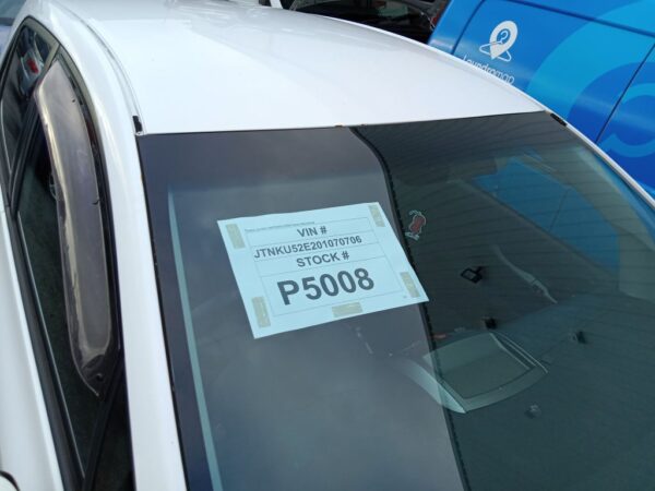 P5008 - Toyota corolla hatchback 2008 White Wrecking - Image 12