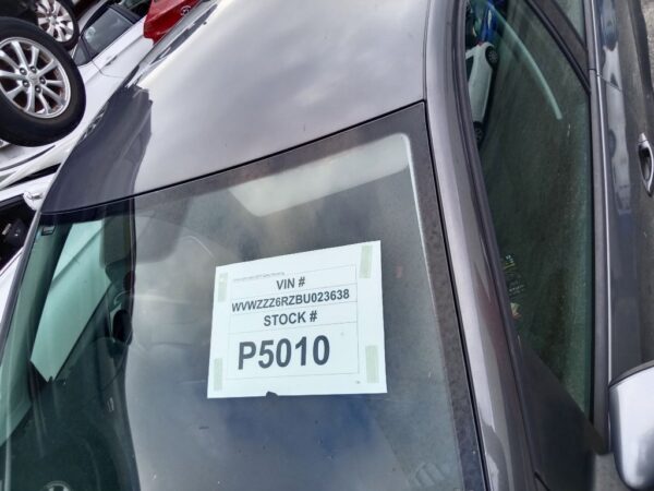 P5010 - Volkswagen polo 2010 Grey Wrecking - Image 10