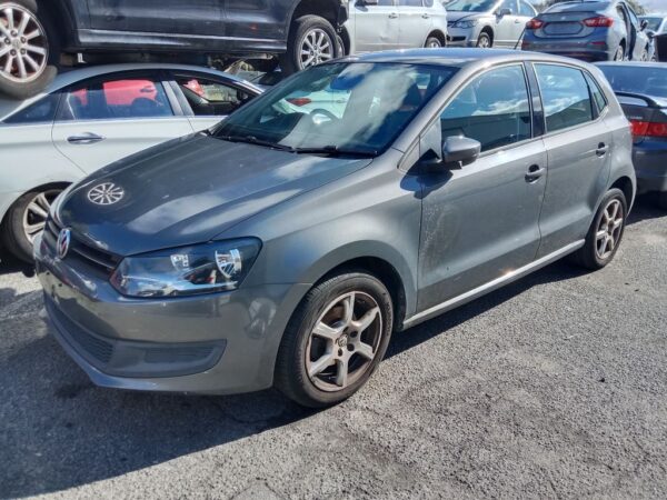 P5010 - Volkswagen polo 2010 Grey Wrecking - Image 16