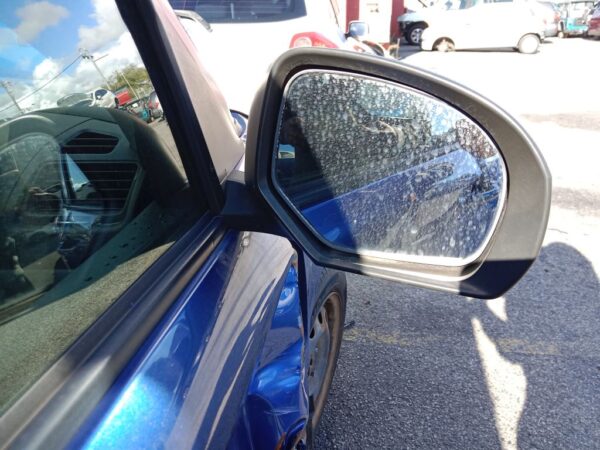P5013 - Suzuki Swift 2013 Blue Wrecking - Image 5