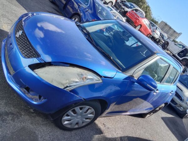 P5013 - Suzuki Swift 2013 Blue Wrecking - Image 10