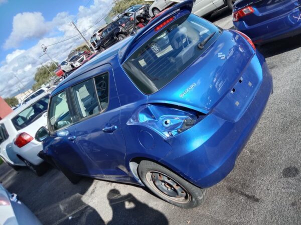 P5013 - Suzuki Swift 2013 Blue Wrecking - Image 11