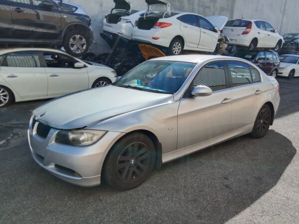 P5016 - BMW 3 Series 2006 Silver Wrecking - Image 10