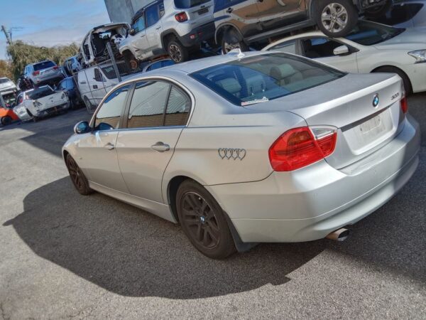 P5016 - BMW 3 Series 2006 Silver Wrecking - Image 12