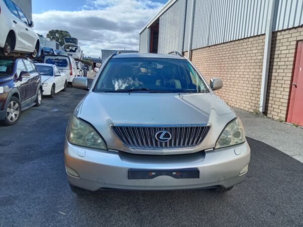 P5017 - Lexus RX-330 Sport 2003 Silver Wrecking