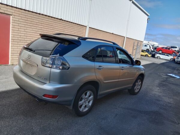 P5017 - Lexus RX-330 Sport 2003 Silver Wrecking - Image 14