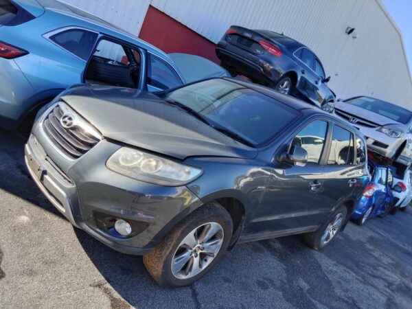 P5019 - Hyundai Santa Fe 2012 Grey Wrecking - Image 16