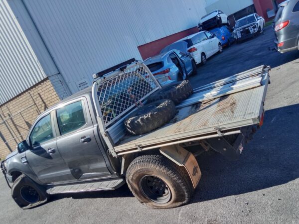 P5026 - Ford Ranger 2017 Grey Wrecking - Image 12