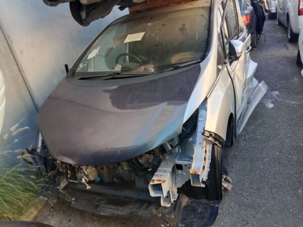 P5028 - Honda Odyssey 2017 Silver Wrecking
