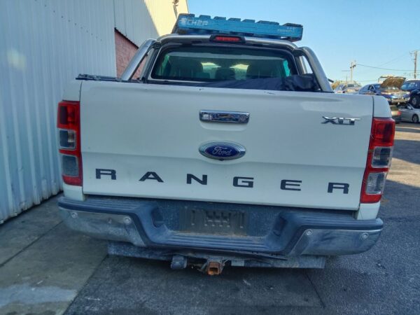 P5030 - Ford Ranger 2016 White Wrecking - Image 8