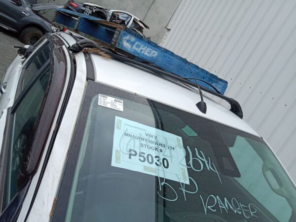 P5030 - Ford Ranger 2016 White Wrecking - Image 12