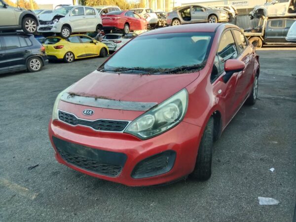 P5031 - Kia Rio 2012 Red Wrecking