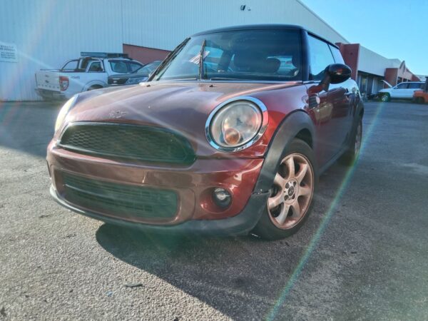 P5032 - Mini Cooper 2007 Red Wrecking