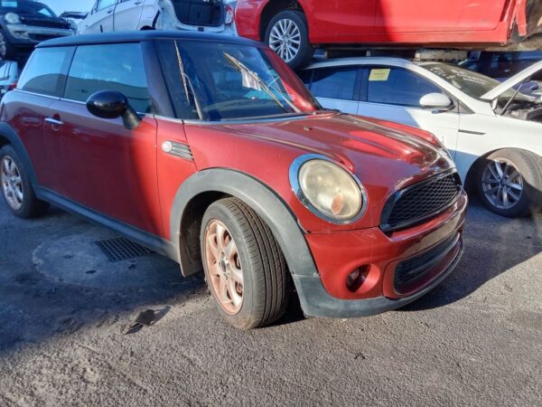 P5032 - Mini Cooper 2007 Red Wrecking - Image 16