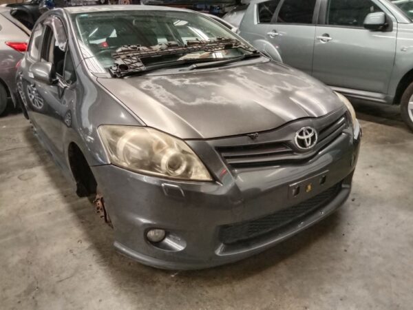 P5035 - Toyota corolla 2011 Grey Wrecking