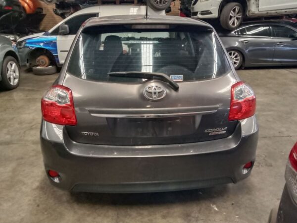 P5035 - Toyota corolla 2011 Grey Wrecking - Image 11