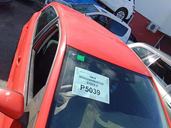 P5039 - Volkswagen polo 2011 Red Wrecking - Image 2
