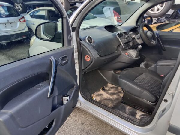 P5041 - Renault Kangoo 2014 Silver Wrecking - Image 11