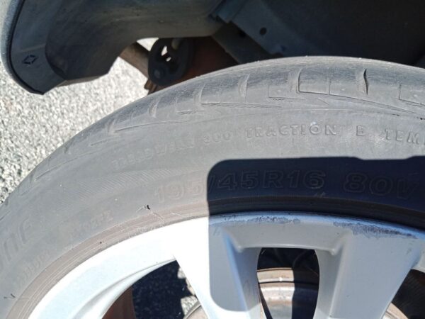 P5043 - Mazda 2 2007 Grey Wrecking - Image 7