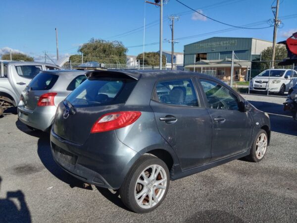 P5043 - Mazda 2 2007 Grey Wrecking - Image 13