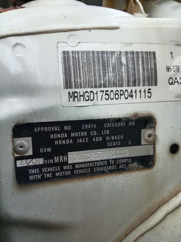 P5044 - Honda jazz 2006 White Wrecking - Image 13