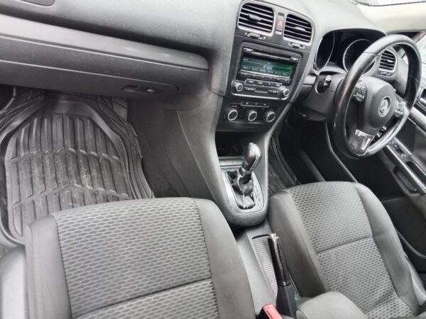 P5045 - Volkswagen golf 2013 White Wrecking - Image 7