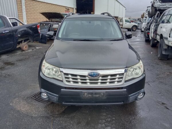 P5047 - Subaru Forester 2011 Grey Wrecking